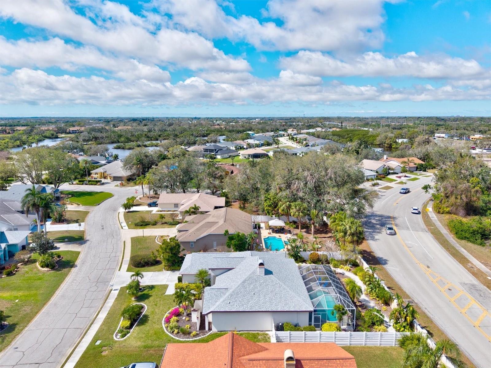 6105 55TH AVENUE CIR E, BRADENTON, FL, 34203