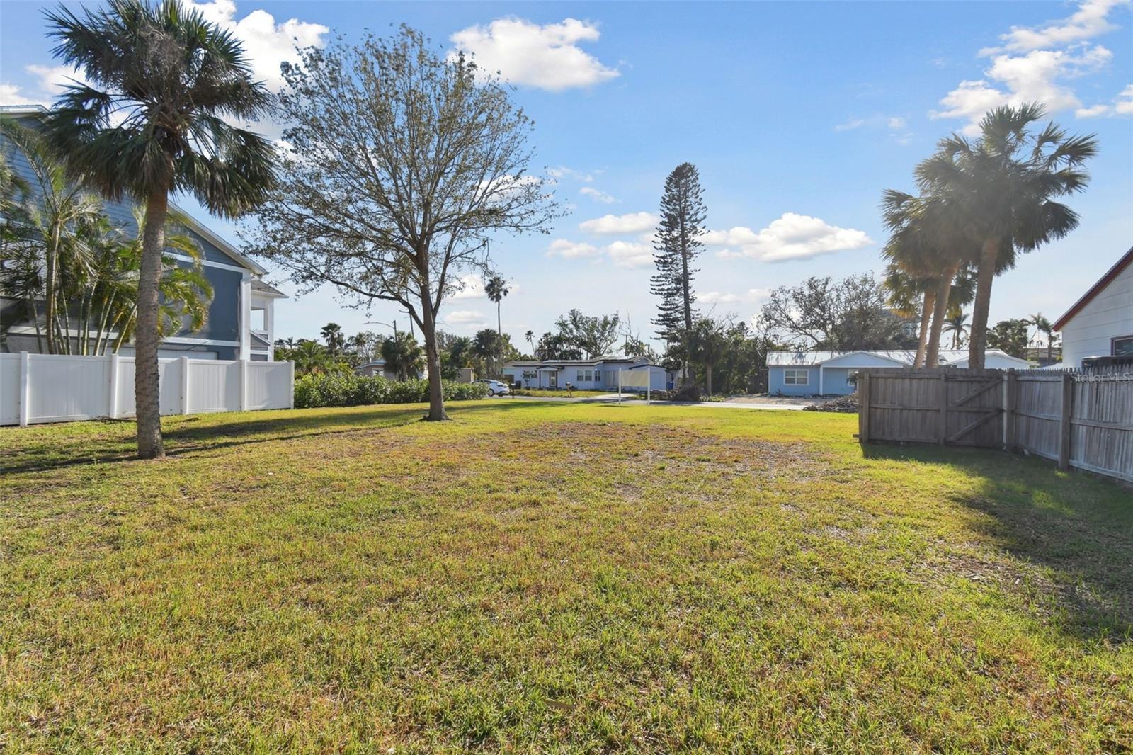 3961 OLEANDER WAY, ST PETE BEACH, FL, 33706
