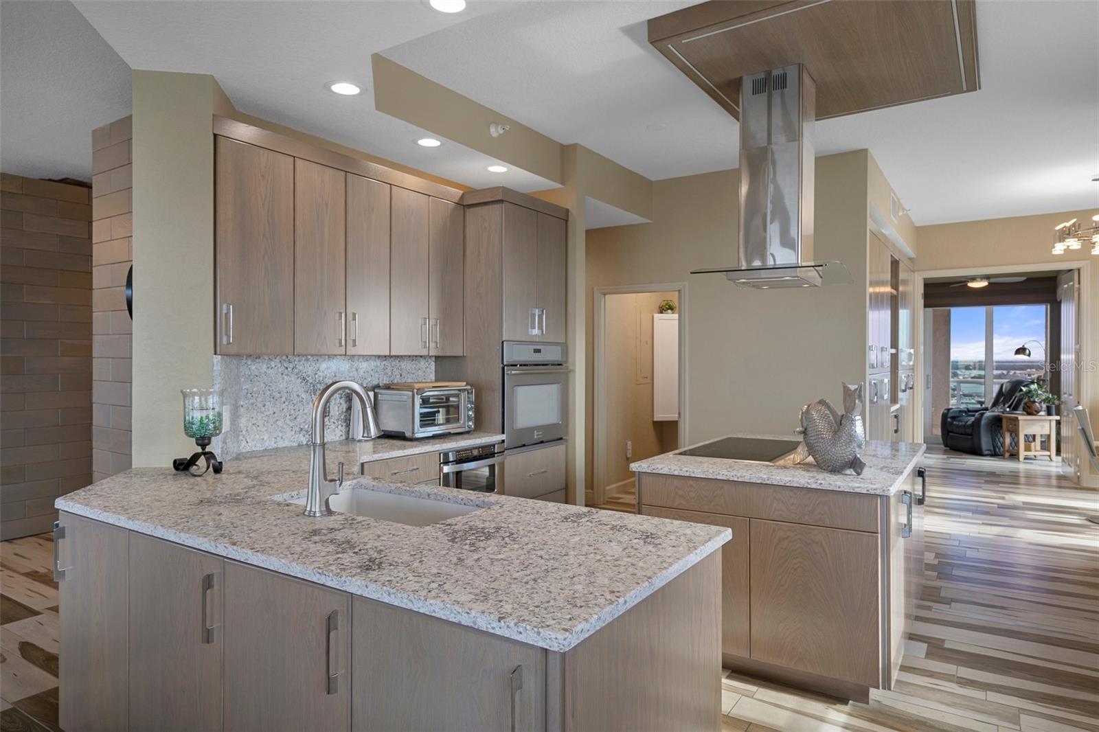 4951 BACOPA LN S #801, ST PETERSBURG, FL, 33715