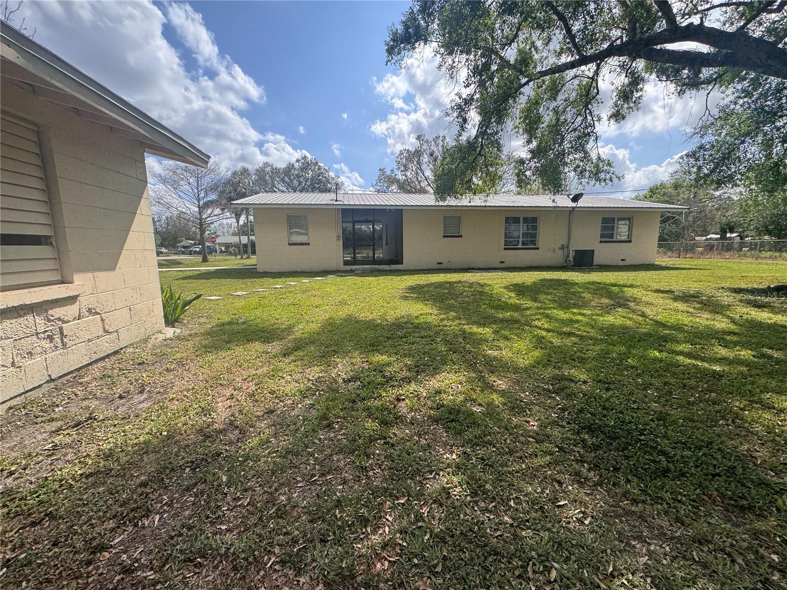 1327 SE VERMONT AVE, ARCADIA, FL, 34266