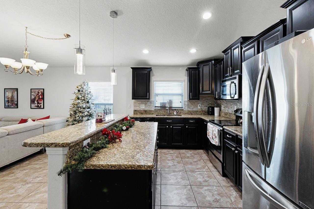2213 GRANTHAM AVE, DAVENPORT, FL, 33837