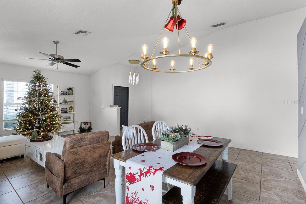 2213 GRANTHAM AVE, DAVENPORT, FL, 33837