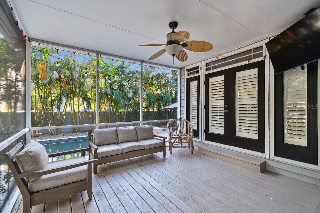 2902 BAYSHORE VISTA DR, TAMPA, FL, 33611