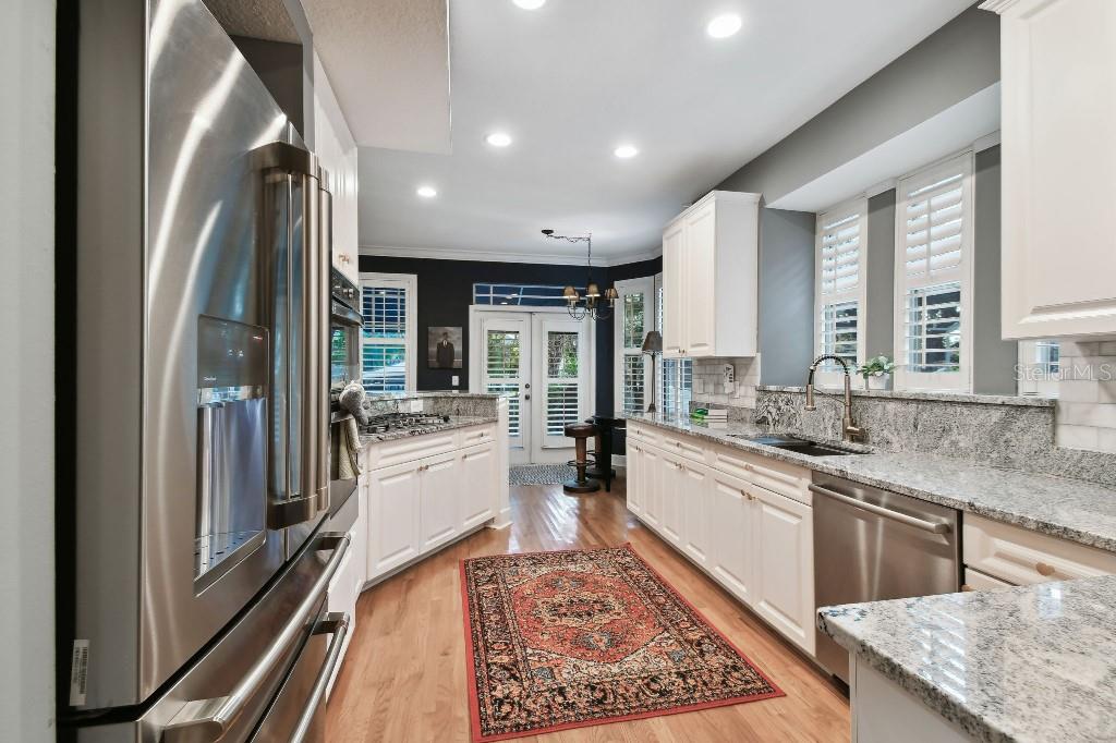 2902 BAYSHORE VISTA DR, TAMPA, FL, 33611