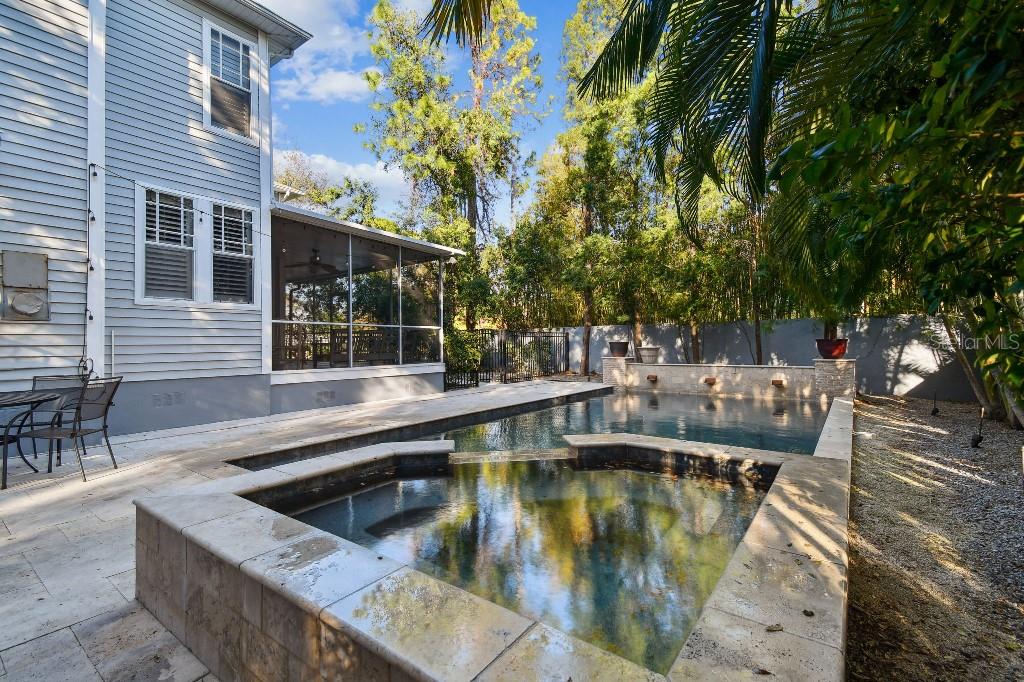 2902 BAYSHORE VISTA DR, TAMPA, FL, 33611