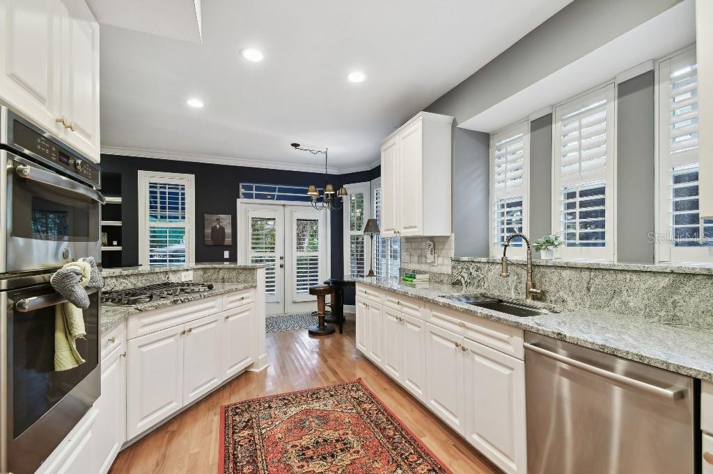 2902 BAYSHORE VISTA DR, TAMPA, FL, 33611