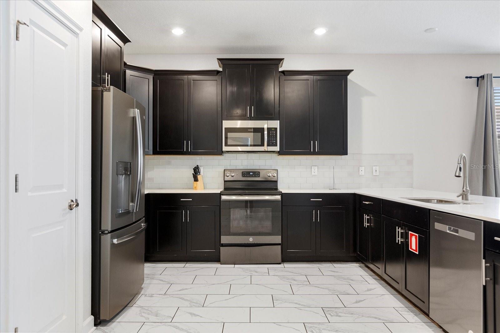 9028 STINGER DR, CHAMPIONS GATE, FL, 33896