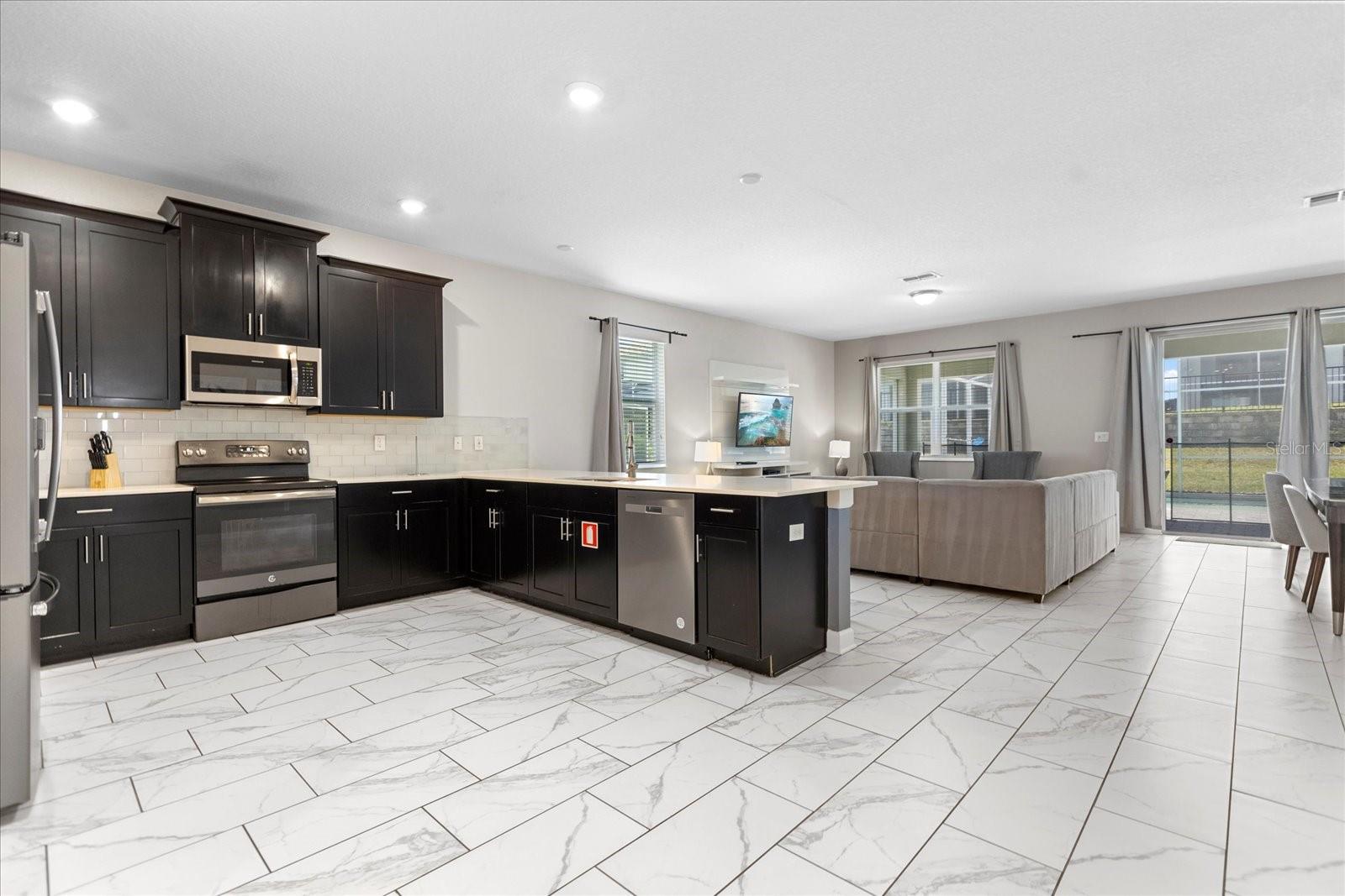 9028 STINGER DR, CHAMPIONS GATE, FL, 33896