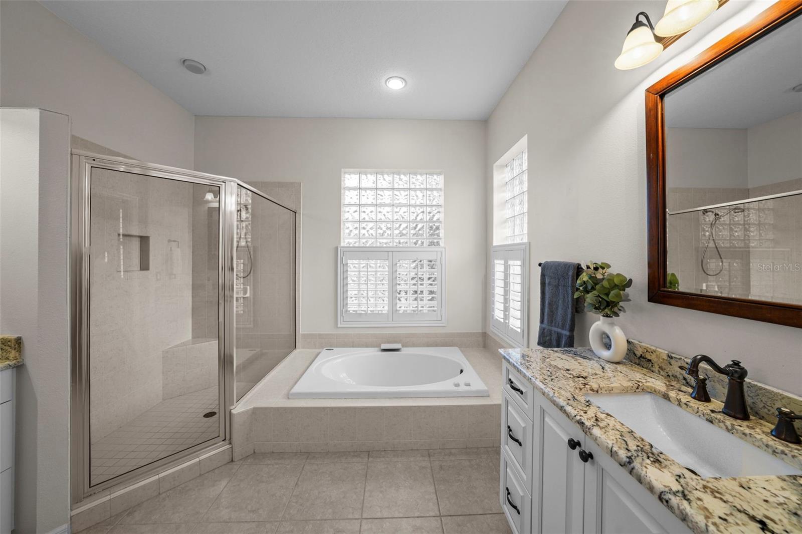 11815 MARBLEHEAD DR, TAMPA, FL, 33626