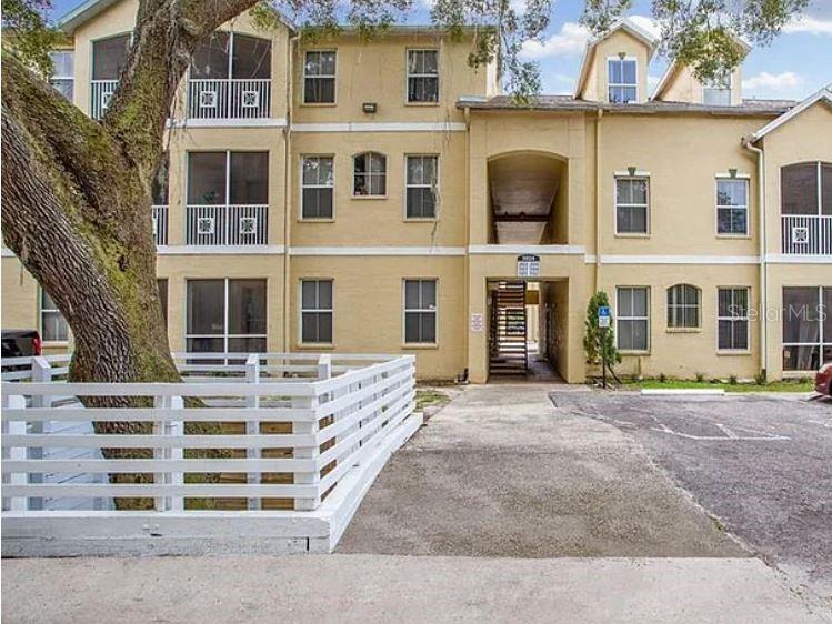 5024 SUNRIDGE PALMS DR #101, TAMPA, FL, 33617