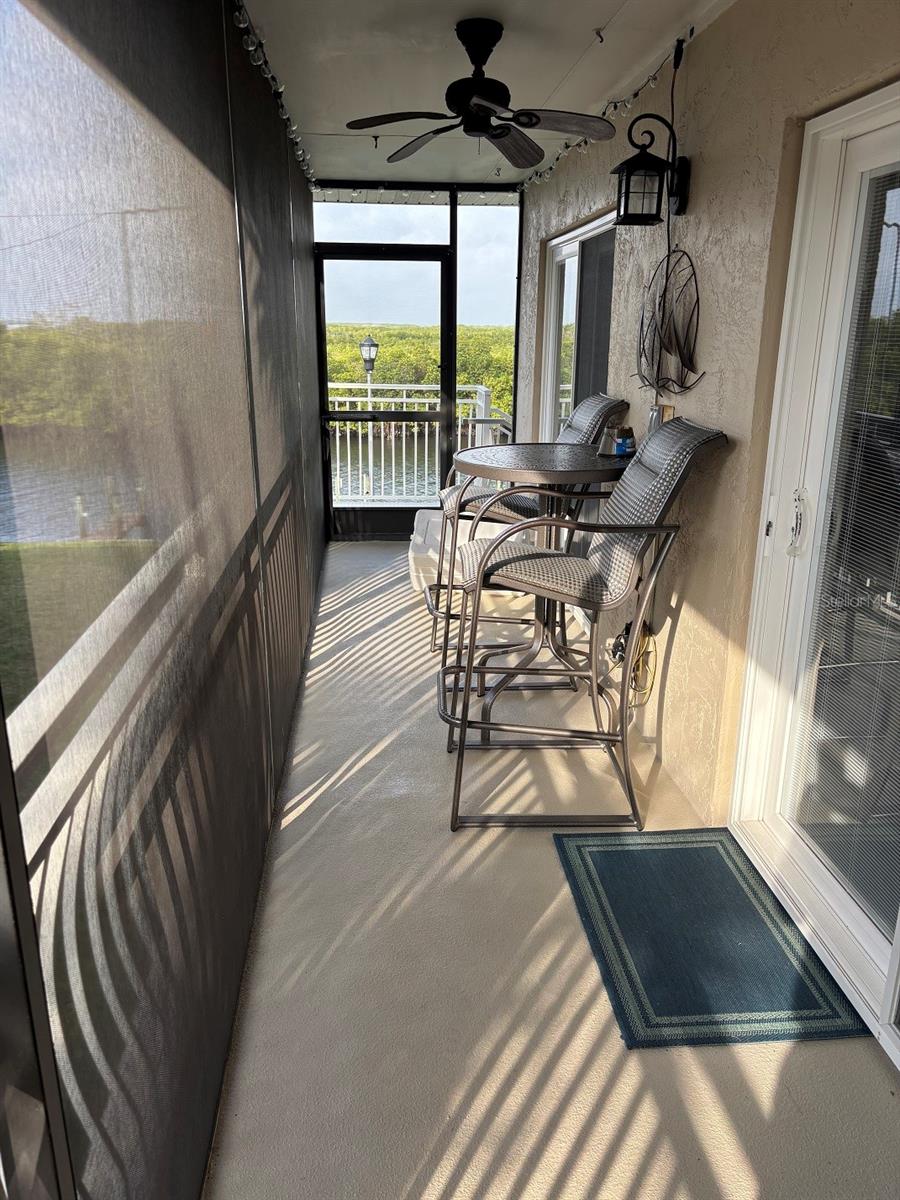 8823 BAY POINTE DR #205, TAMPA, FL, 33615
