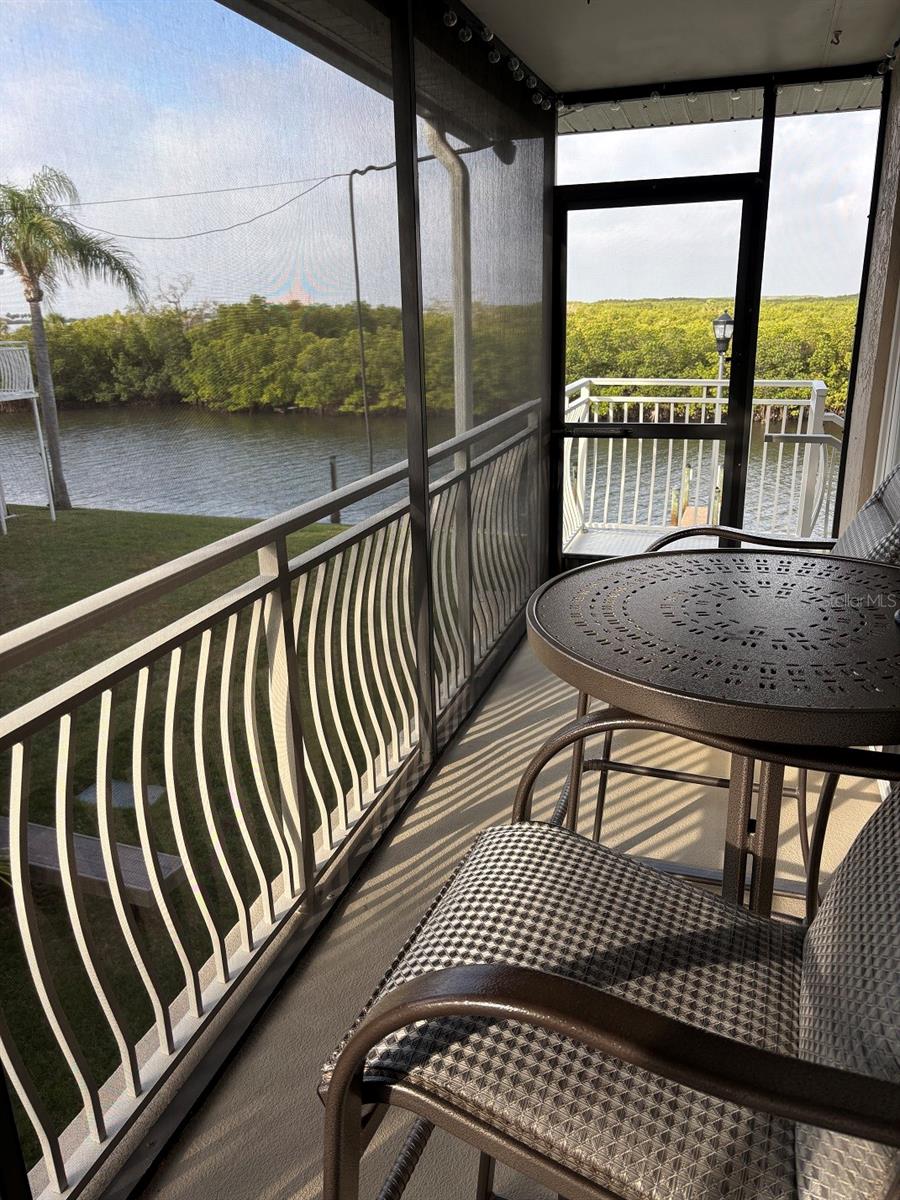 8823 BAY POINTE DR #205, TAMPA, FL, 33615