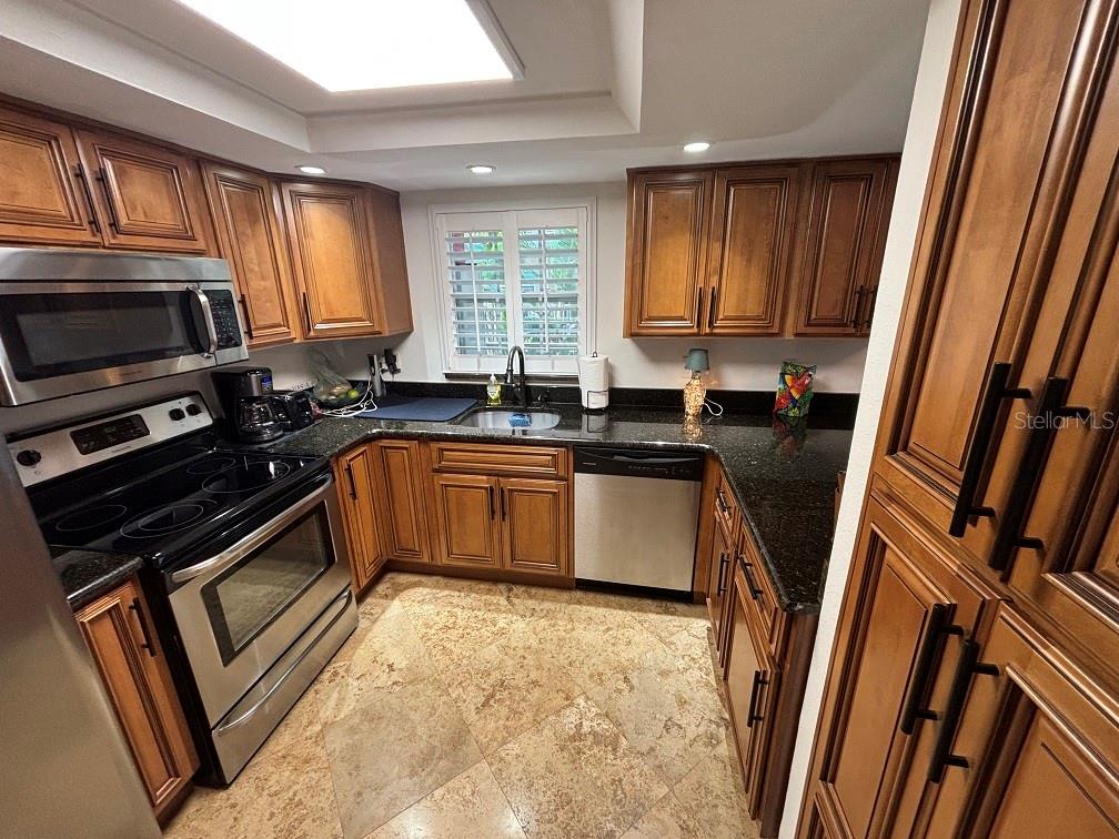 8823 BAY POINTE DR #205, TAMPA, FL, 33615