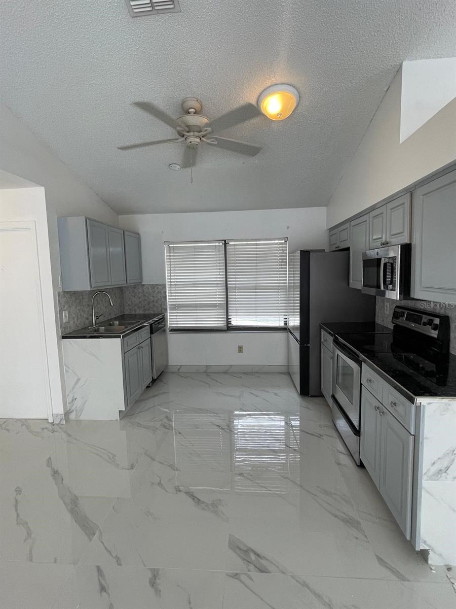 9142 SABAL PALM CIR, WINDERMERE, FL, 34786