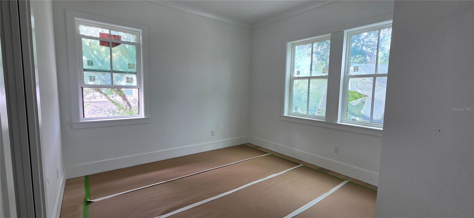 2402 N GLENWOOD DR, TAMPA, FL, 33602