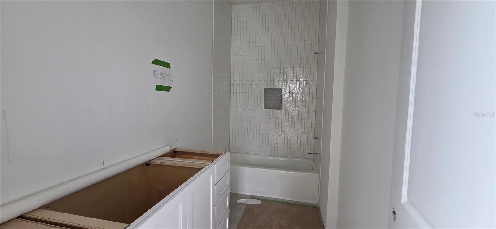 2402 N GLENWOOD DR, TAMPA, FL, 33602