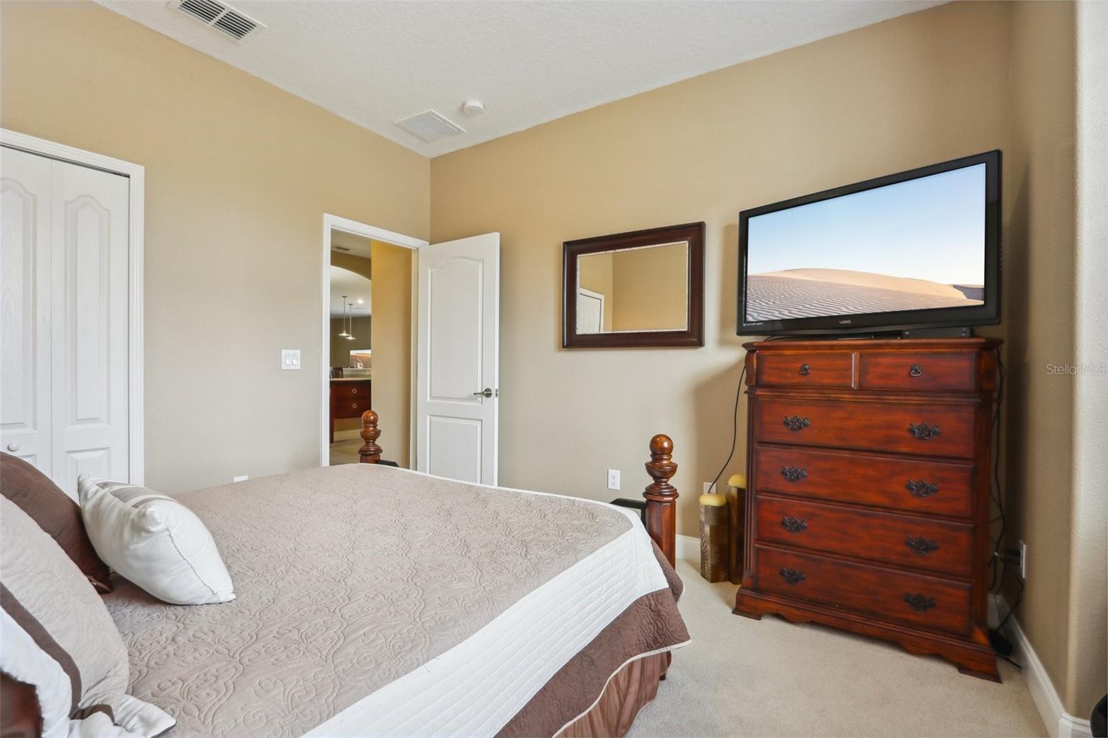 1304 SEA PINES WAY, DAVENPORT, FL, 33896