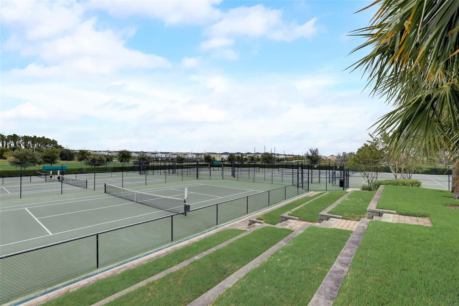 1304 SEA PINES WAY, DAVENPORT, FL, 33896