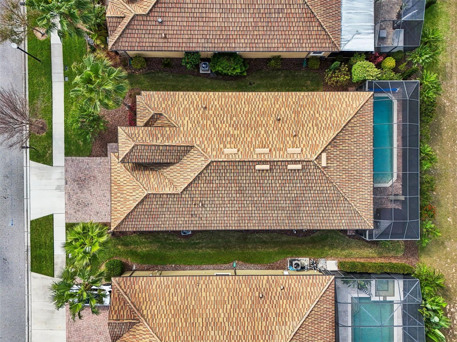 1304 SEA PINES WAY, DAVENPORT, FL, 33896