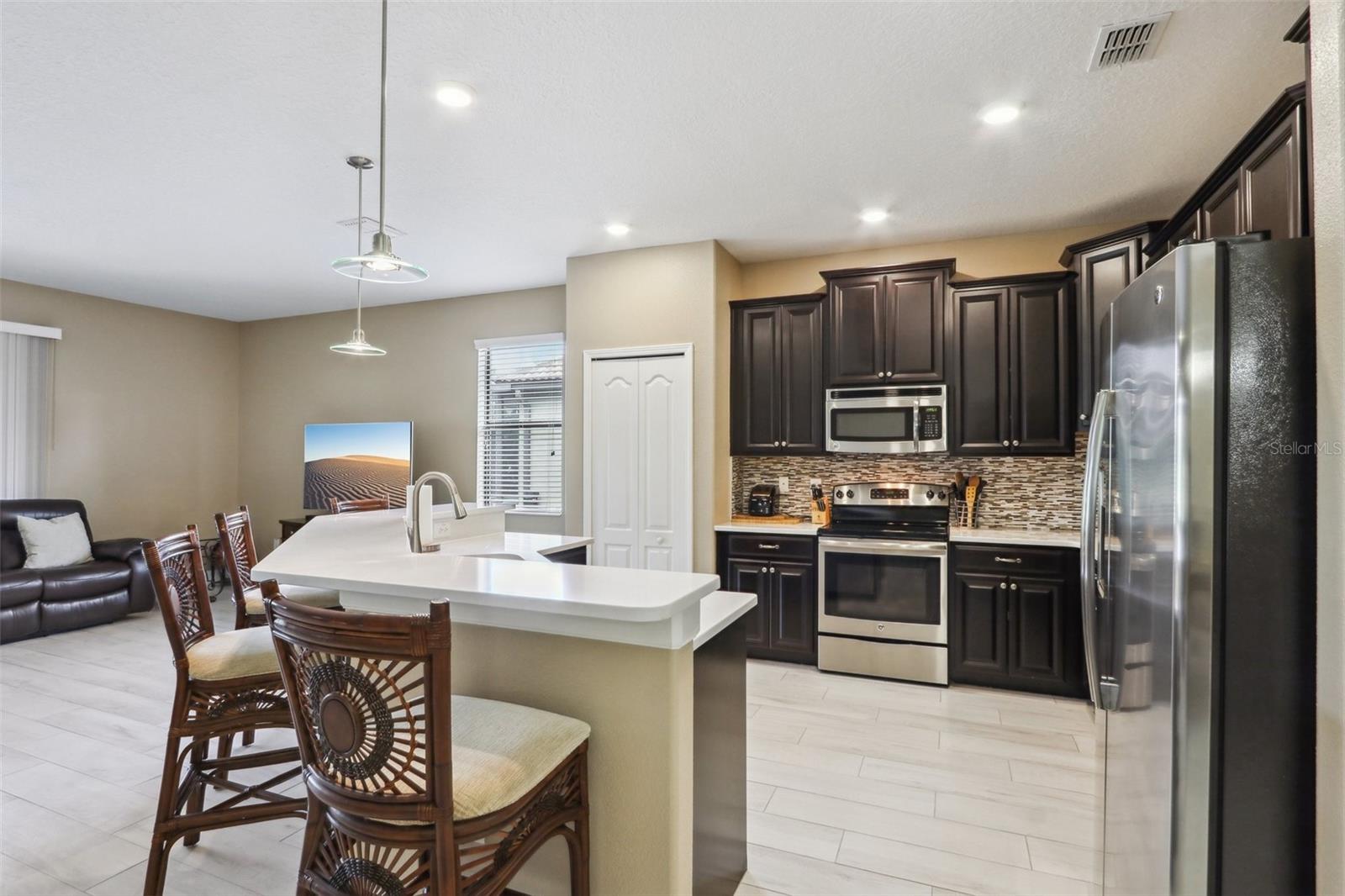 1304 SEA PINES WAY, DAVENPORT, FL, 33896