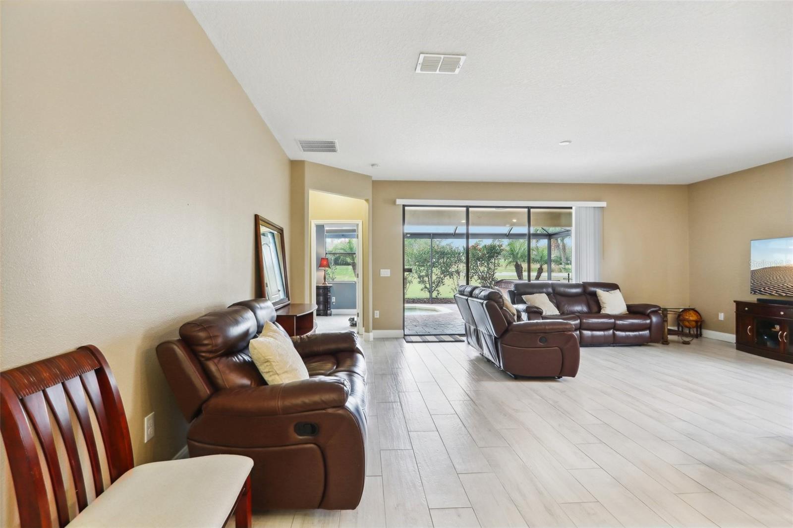 1304 SEA PINES WAY, DAVENPORT, FL, 33896