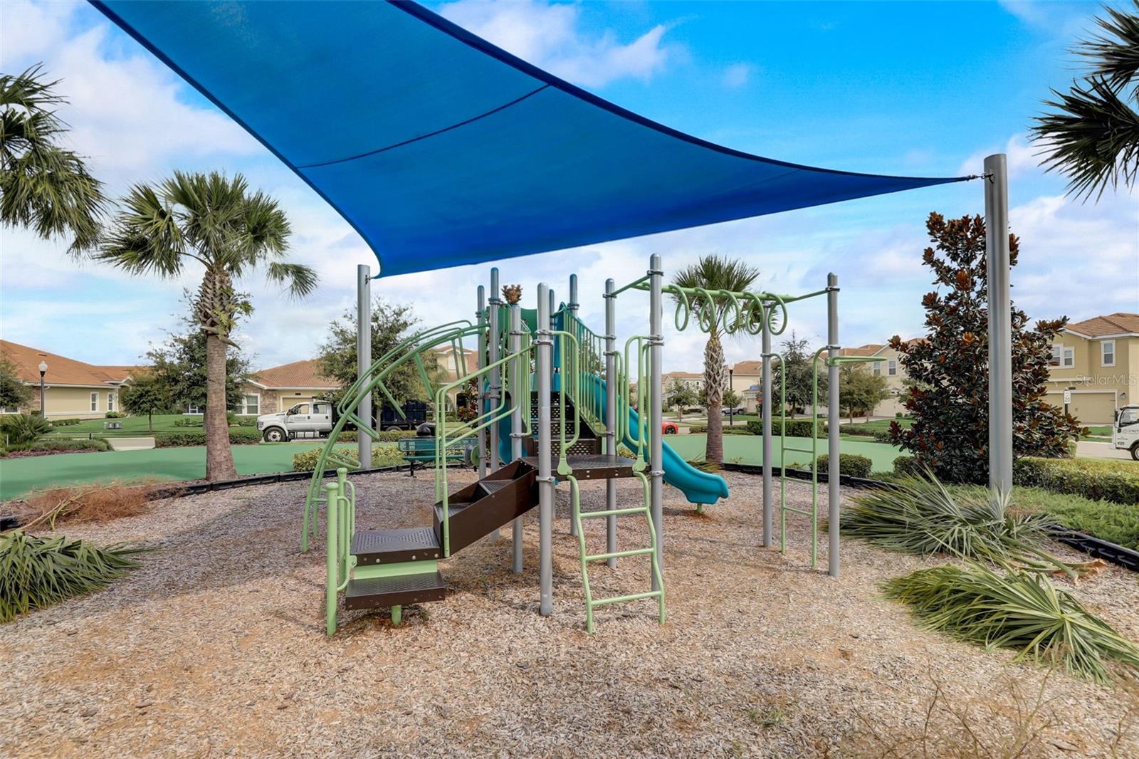 1304 SEA PINES WAY, DAVENPORT, FL, 33896