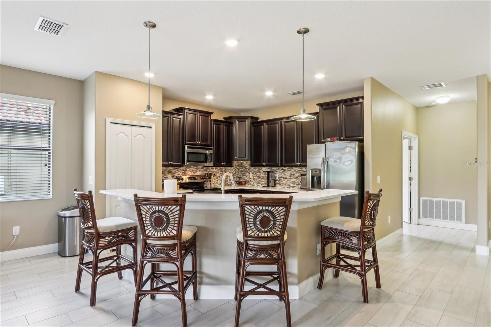 1304 SEA PINES WAY, DAVENPORT, FL, 33896