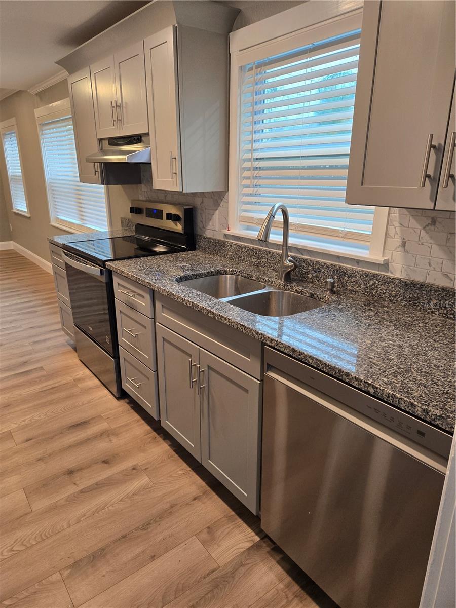 101 W LEMON ST #2, TARPON SPRINGS, FL, 34689
