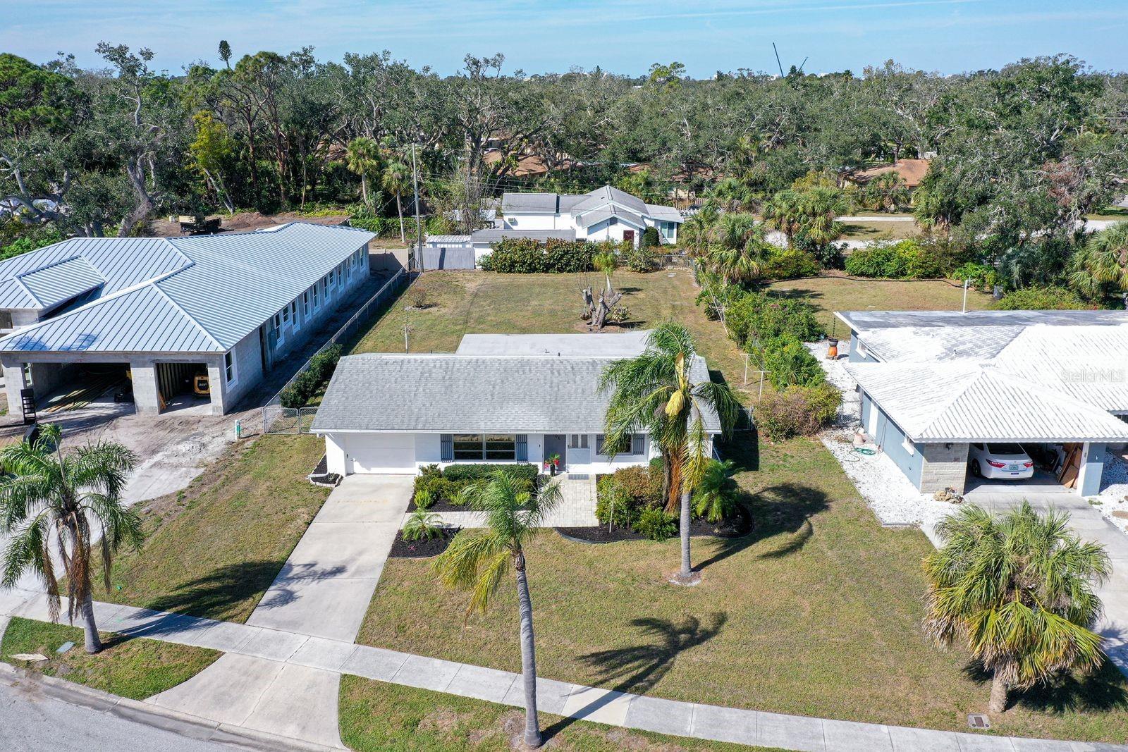 2406 BREAKWATER CIR, SARASOTA, FL, 34231