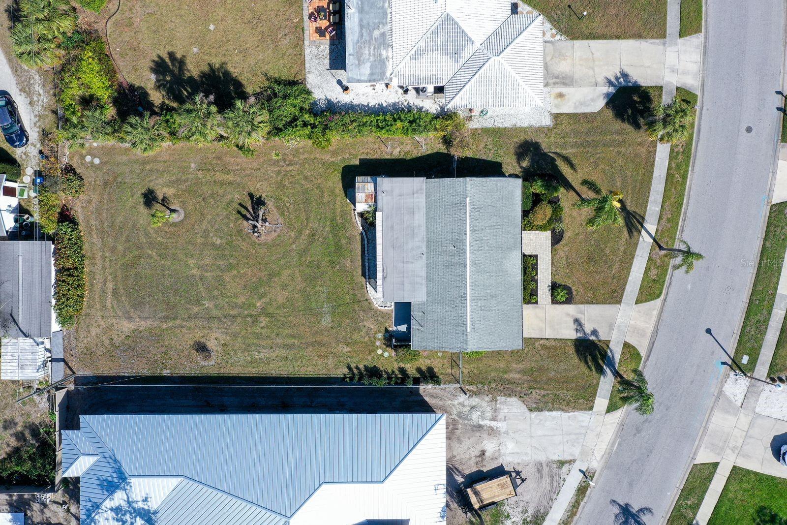 2406 BREAKWATER CIR, SARASOTA, FL, 34231