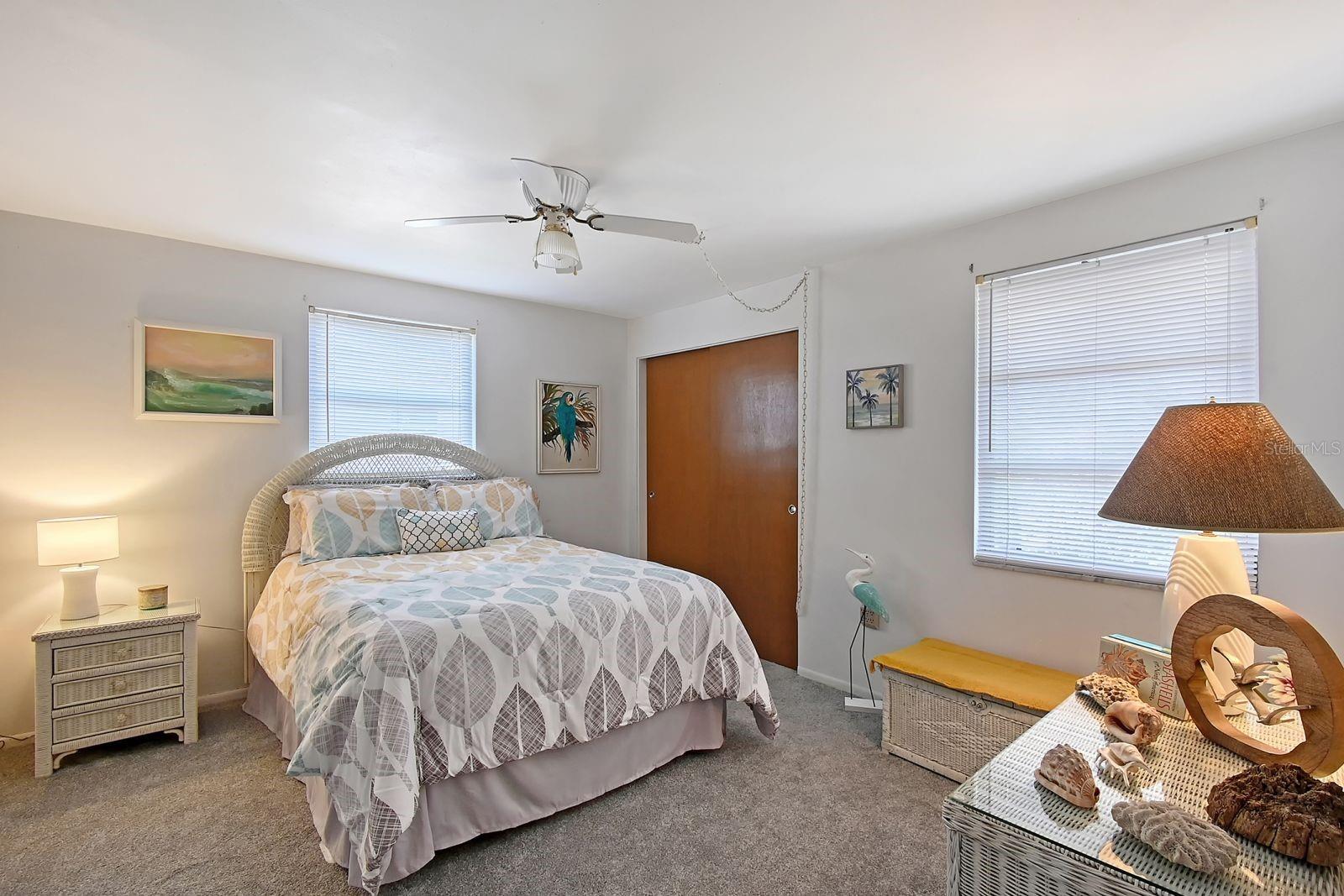 2406 BREAKWATER CIR, SARASOTA, FL, 34231