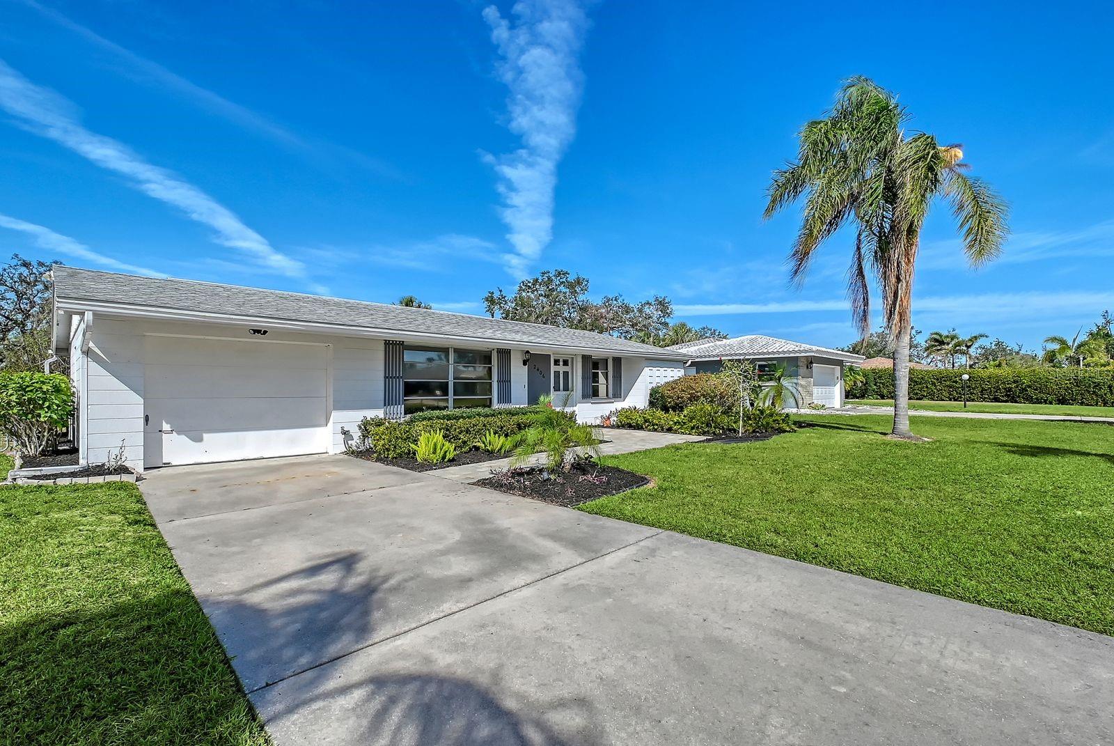 2406 BREAKWATER CIR, SARASOTA, FL, 34231