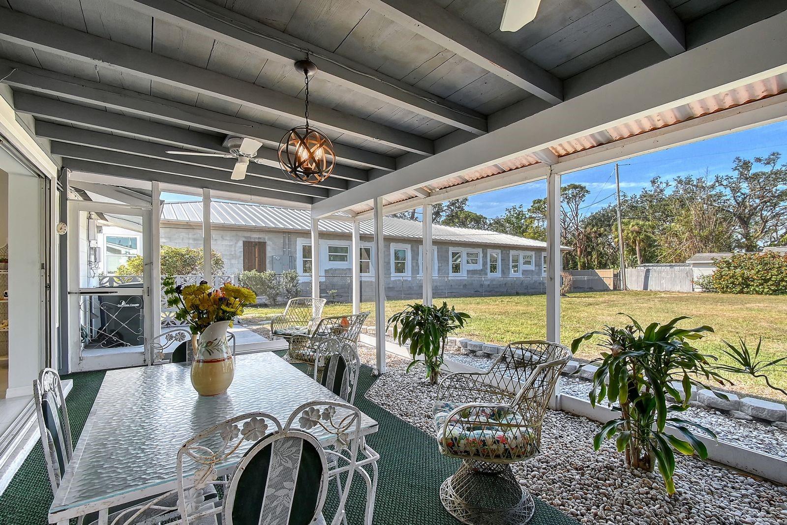 2406 BREAKWATER CIR, SARASOTA, FL, 34231