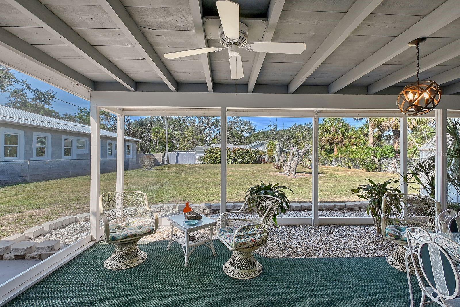 2406 BREAKWATER CIR, SARASOTA, FL, 34231
