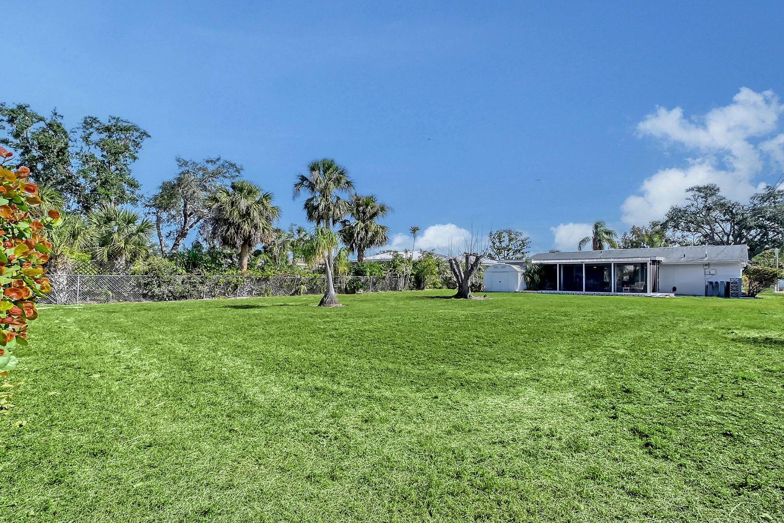 2406 BREAKWATER CIR, SARASOTA, FL, 34231