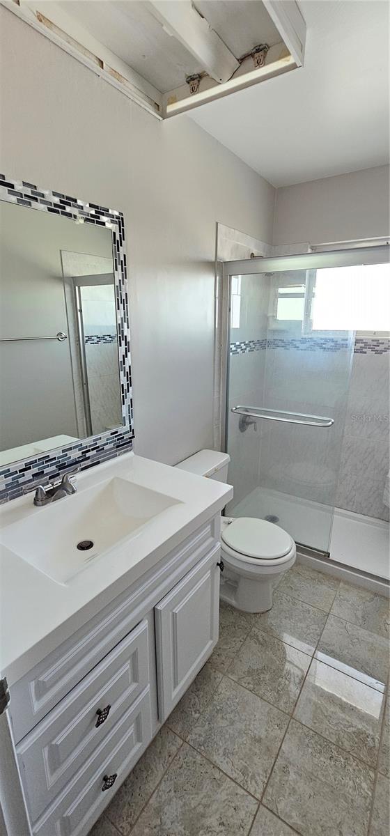 1507 N LAKE DR, SUN CITY CENTER, FL, 33573