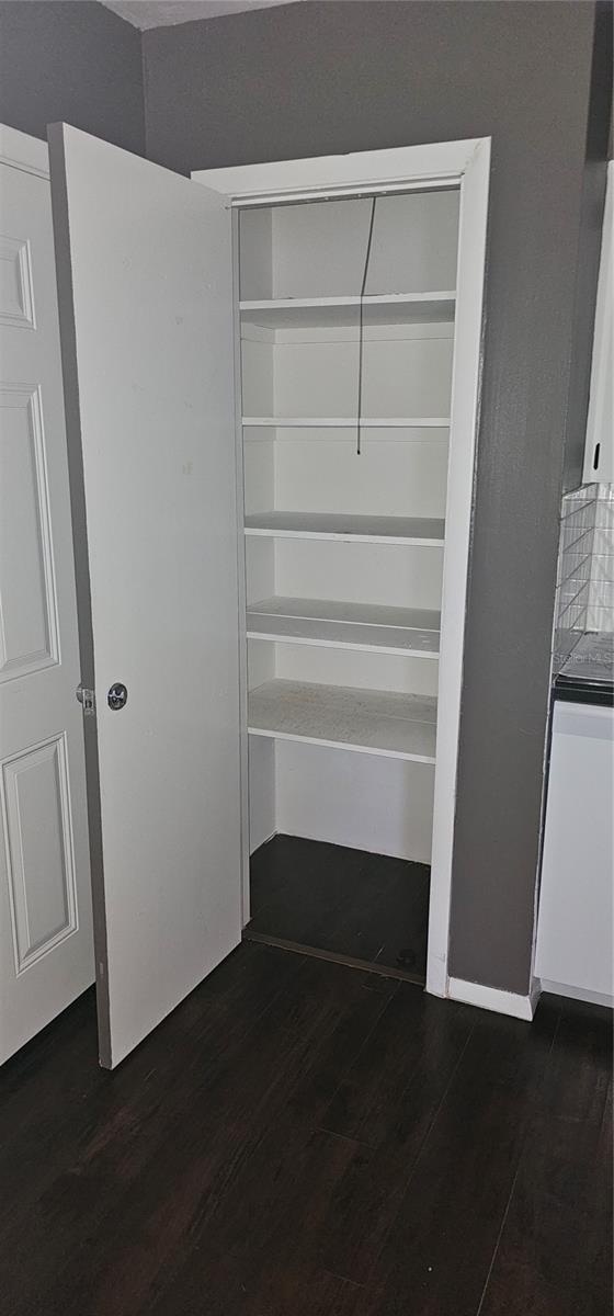 1507 N LAKE DR, SUN CITY CENTER, FL, 33573