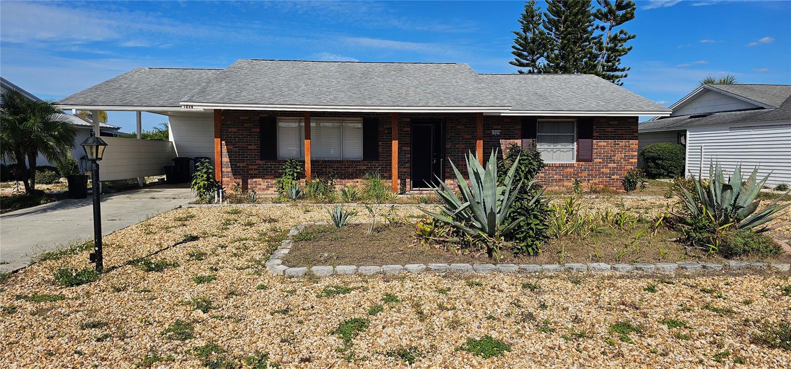 1507 N LAKE DR, SUN CITY CENTER, FL, 33573