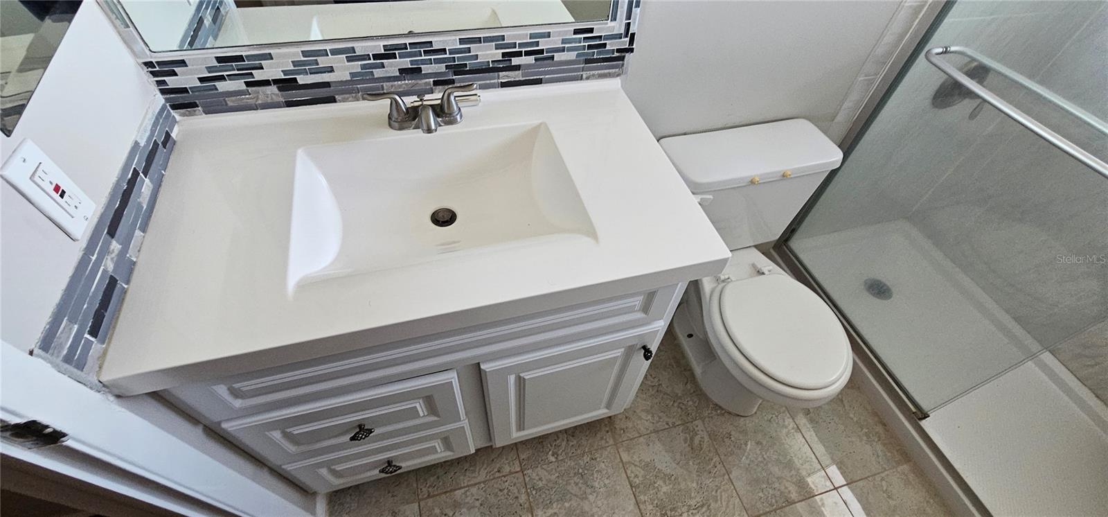 1507 N LAKE DR, SUN CITY CENTER, FL, 33573