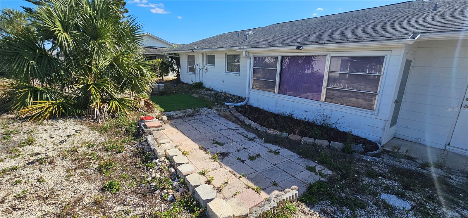 1507 N LAKE DR, SUN CITY CENTER, FL, 33573