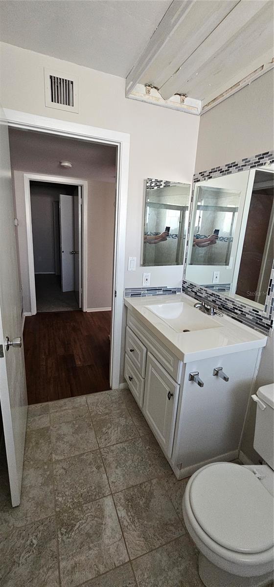 1507 N LAKE DR, SUN CITY CENTER, FL, 33573