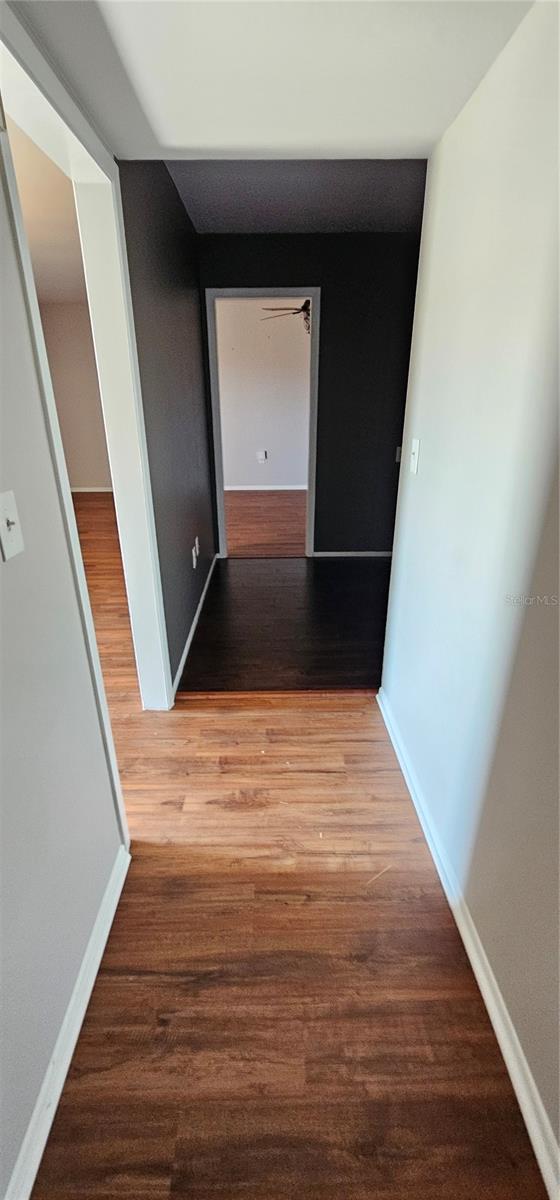 1507 N LAKE DR, SUN CITY CENTER, FL, 33573
