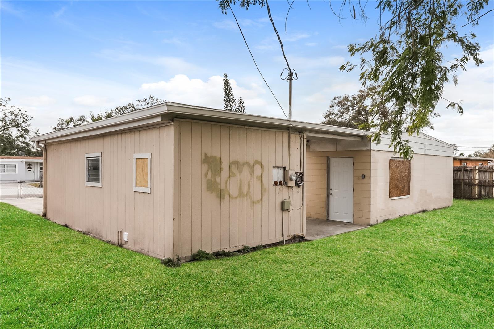 1603 CARNEGIE CIR, TAMPA, FL, 33619