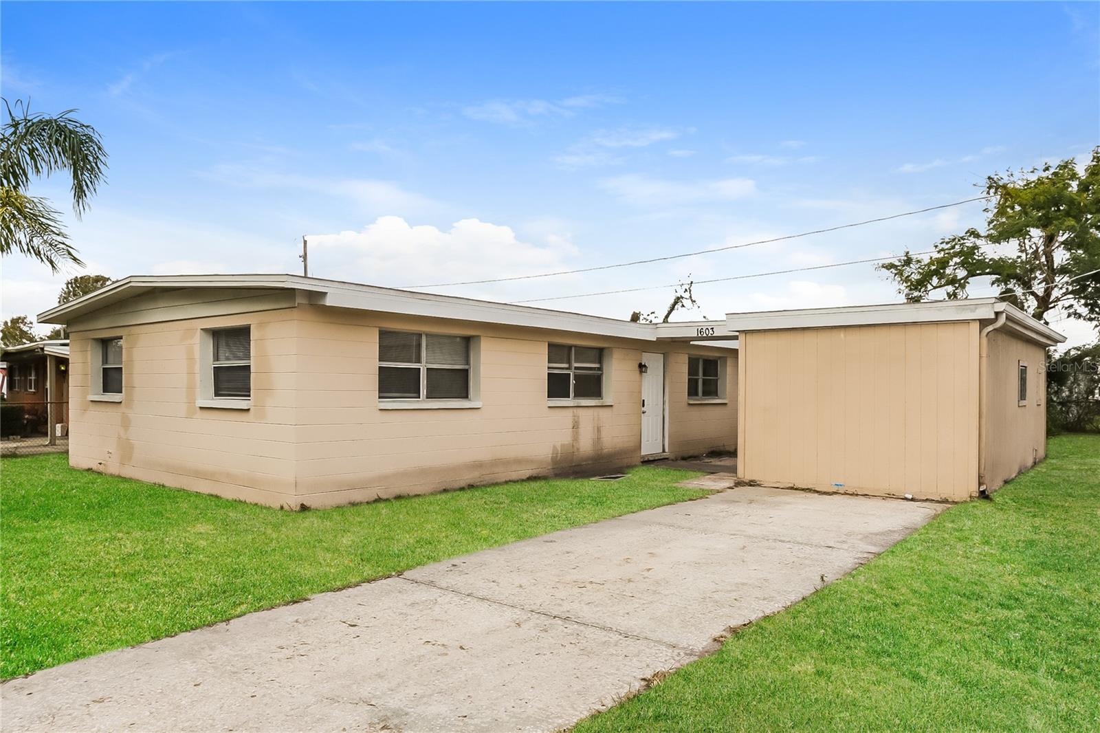 1603 CARNEGIE CIR, TAMPA, FL, 33619