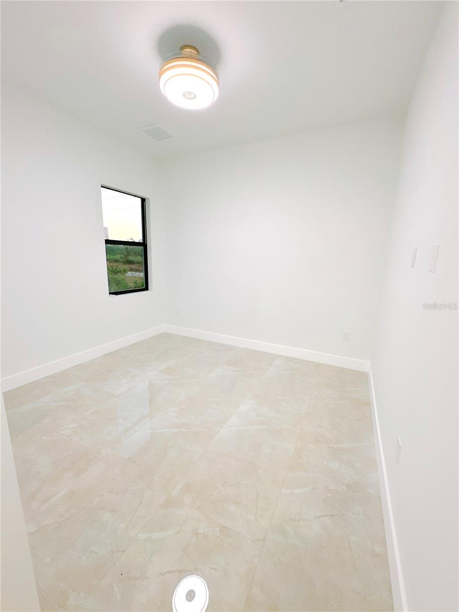 316 MOORE AVE, LEHIGH ACRES, FL, 33936