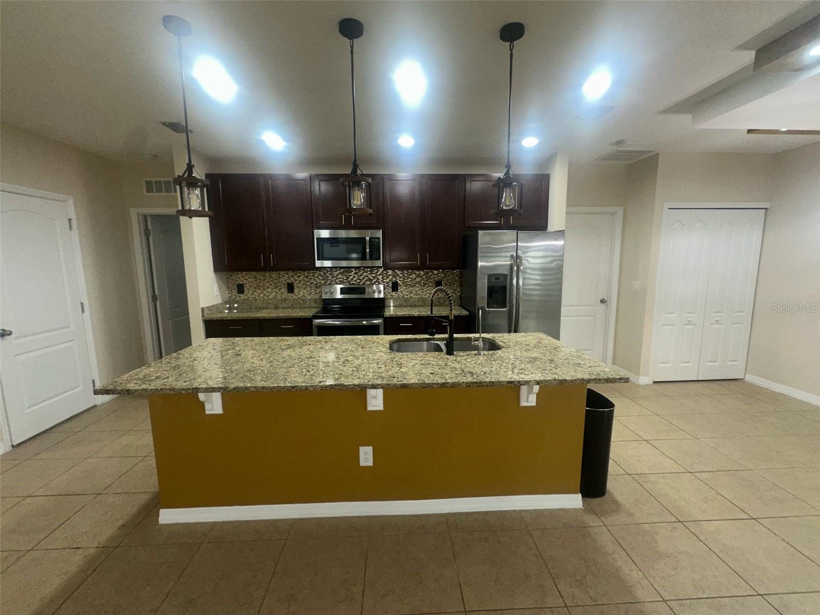588 SARDINIA CIR, DAVENPORT, FL, 33837