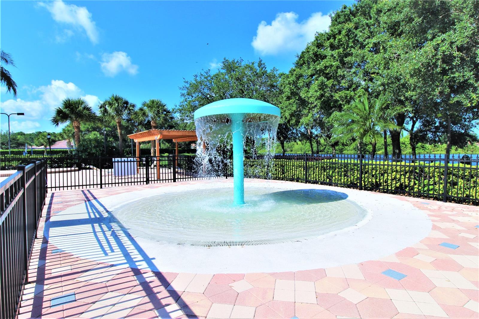 915 FAIRWAYCOVE LN #202, BRADENTON, FL, 34212