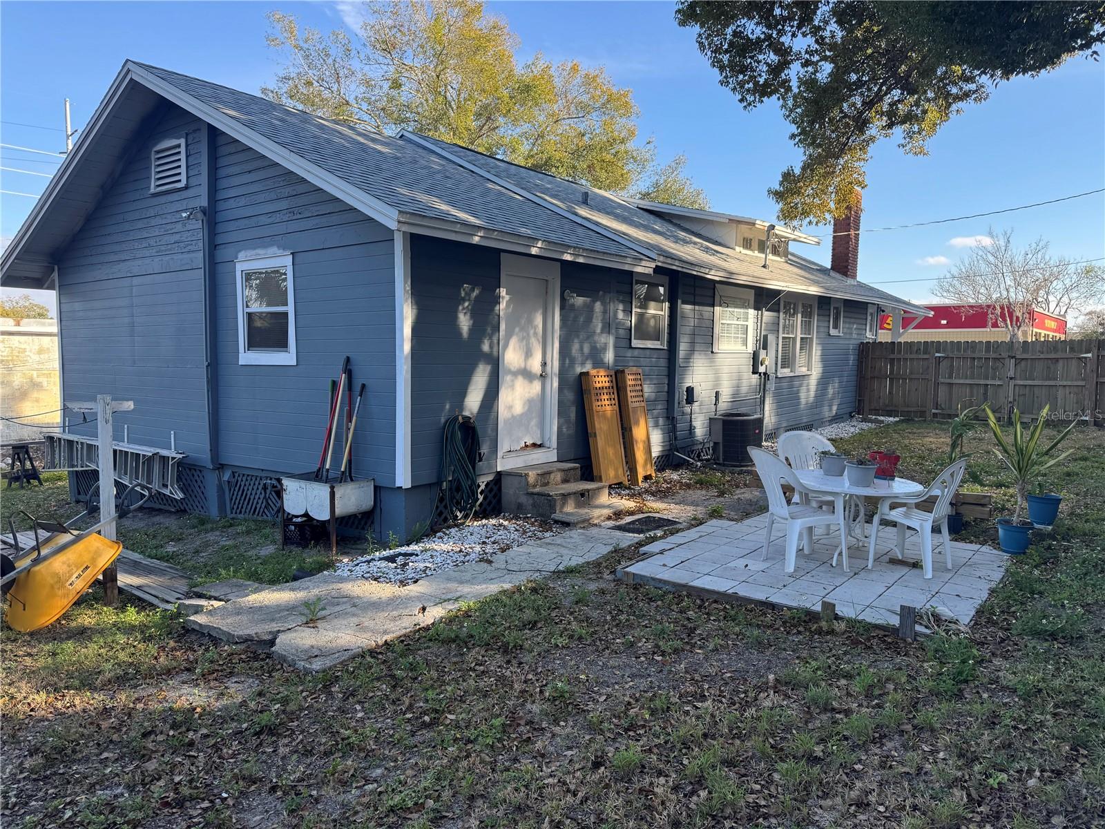 1404 HIGH ST, LEESBURG, FL, 34748