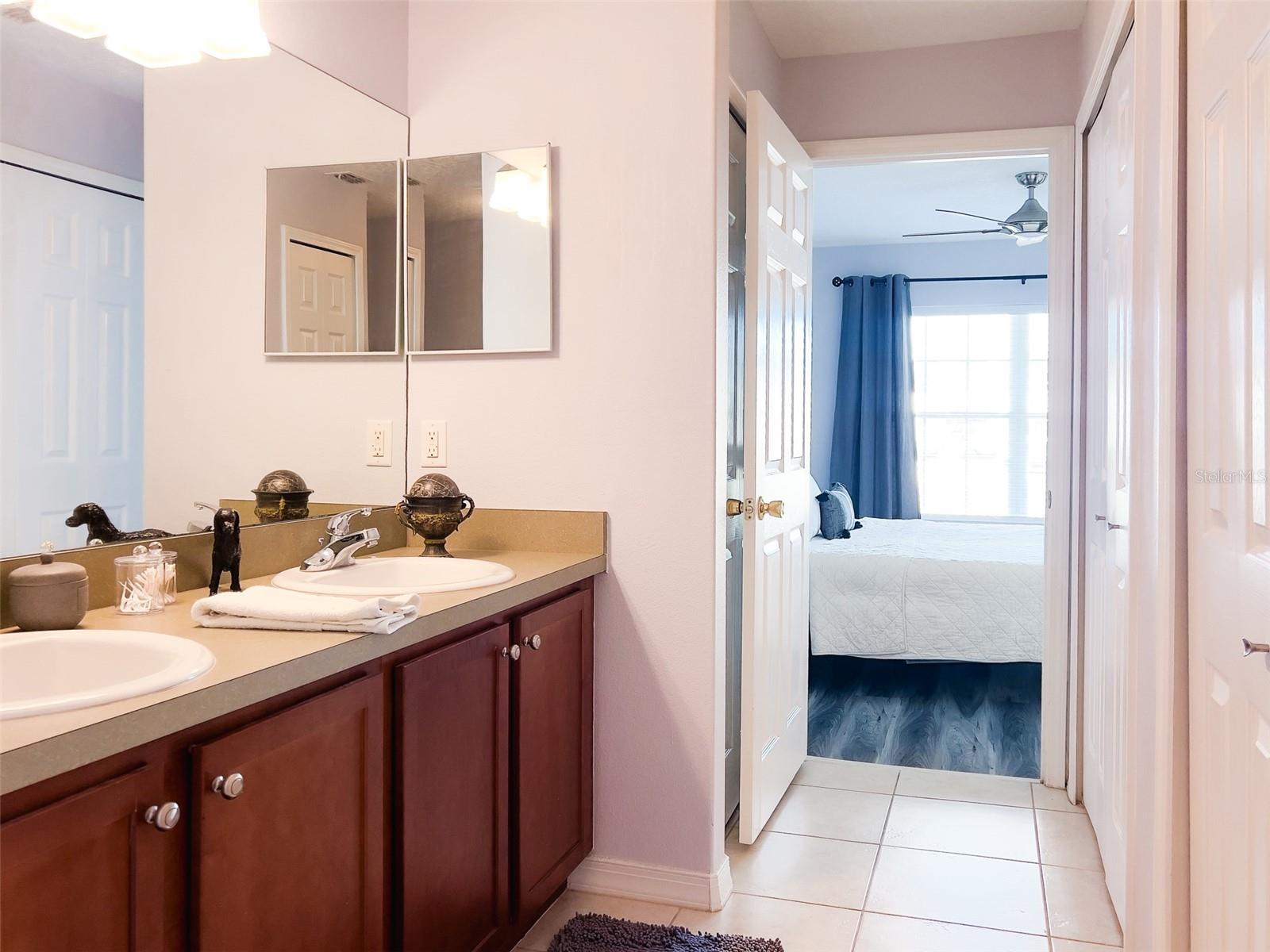 108 VILLAGE DR, WELAKA, FL, 32193