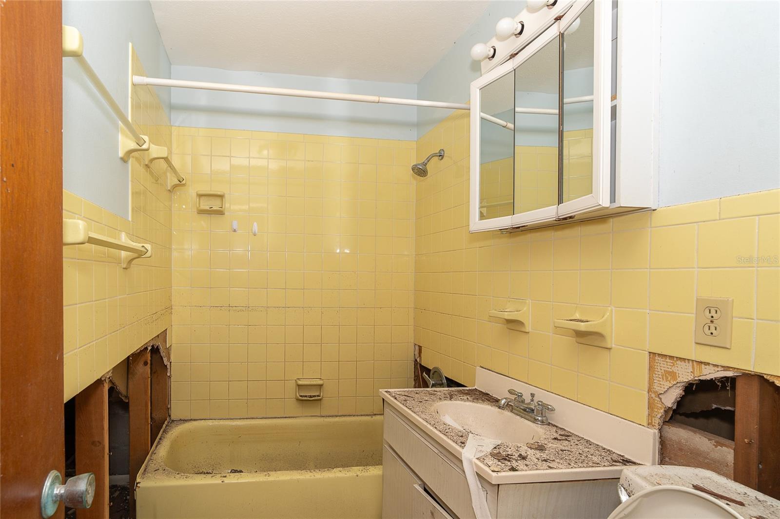231 WINSON AVE, ENGLEWOOD, FL, 34223